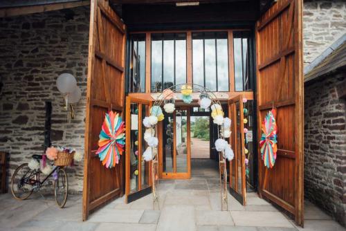 barn-at-brynich-wedidng-photography-138