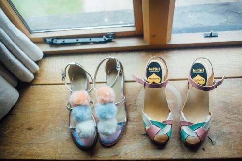 barn-at-brynich-wedidng-photography-16