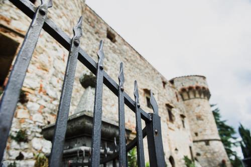 Castello di meleto wedding photography-26