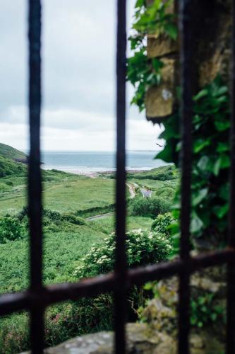 Manobier Castle wedding Photography-16