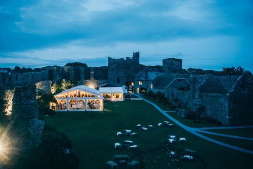 Manobier Castle wedding Photography-314